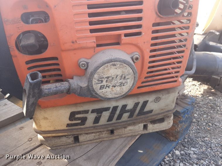 image for item NV9157 (6) backpack leaf blowers 