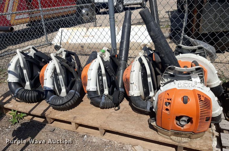 image for item NV9161 (7) Stihl BR700 backpack leaf blowers