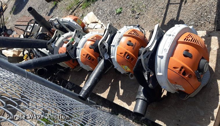 image for item NV9161 (7) Stihl BR700 backpack leaf blowers