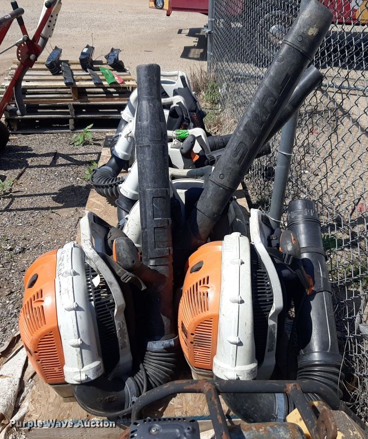 image for item NV9161 (7) Stihl BR700 backpack leaf blowers