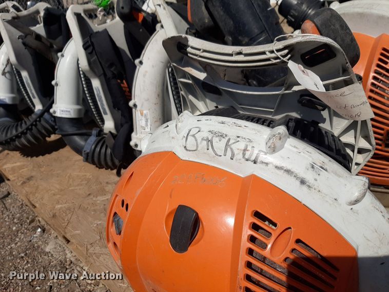 image for item NV9161 (7) Stihl BR700 backpack leaf blowers