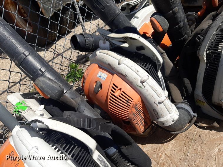 image for item NV9161 (7) Stihl BR700 backpack leaf blowers