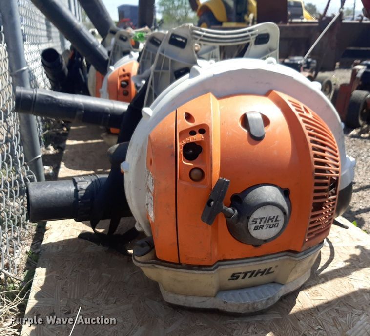 image for item NV9161 (7) Stihl BR700 backpack leaf blowers