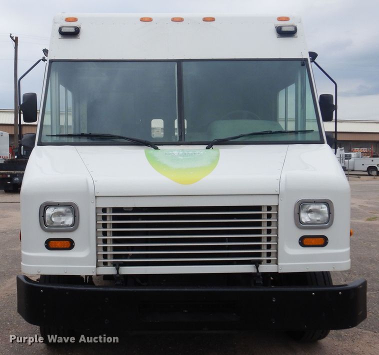 image for item NV9166 2013 Freightliner  MT55 delivery truck