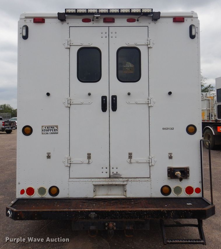 image for item NV9166 2013 Freightliner  MT55 delivery truck