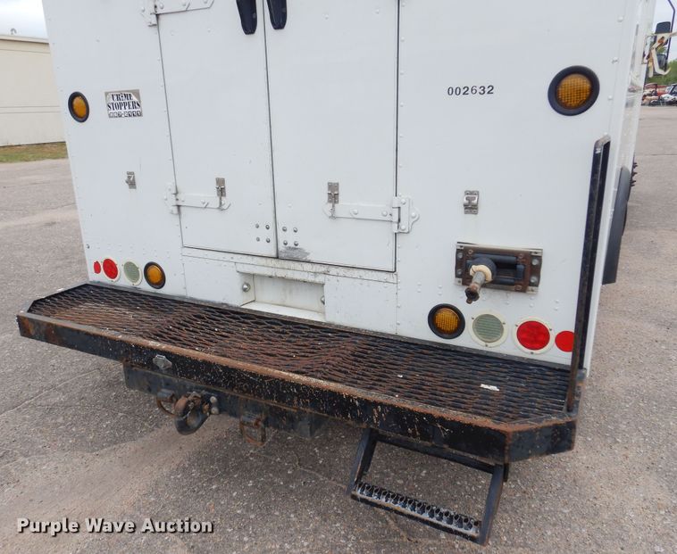 image for item NV9166 2013 Freightliner  MT55 delivery truck