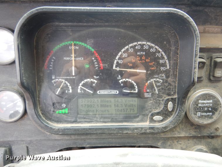 image for item NV9166 2013 Freightliner  MT55 delivery truck