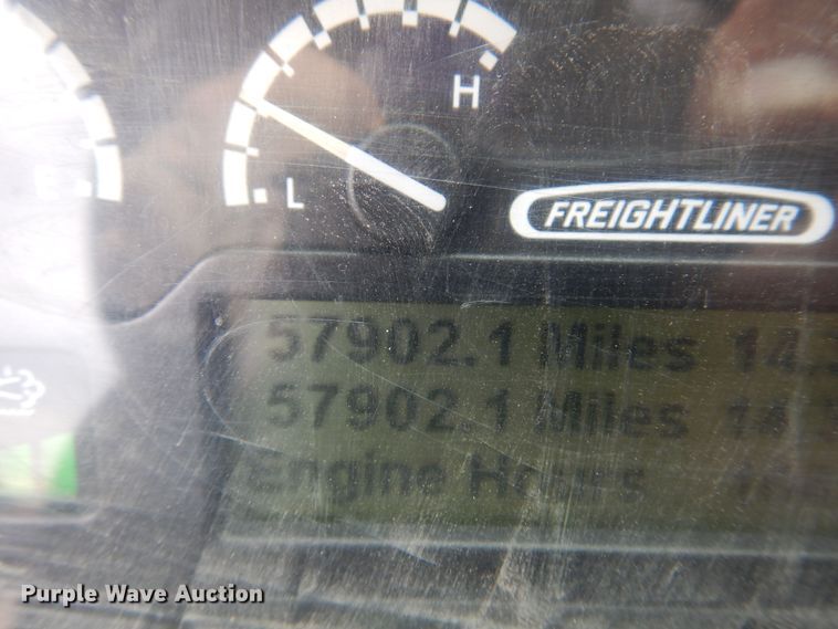 image for item NV9166 2013 Freightliner  MT55 delivery truck