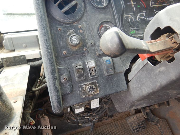 image for item NV9166 2013 Freightliner  MT55 delivery truck