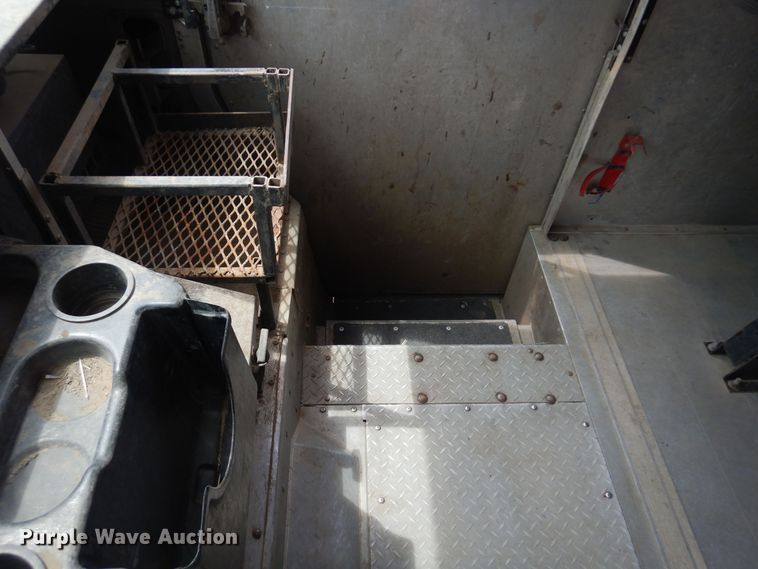 image for item NV9166 2013 Freightliner  MT55 delivery truck