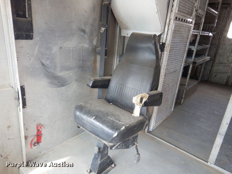 image for item NV9166 2013 Freightliner  MT55 delivery truck