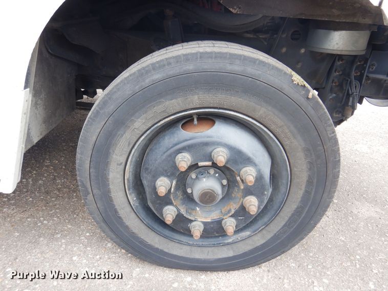 image for item NV9166 2013 Freightliner  MT55 delivery truck