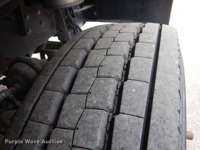 image for item NV9166 2013 Freightliner  MT55 delivery truck