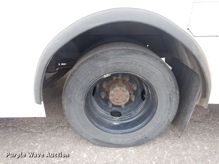 image for item NV9166 2013 Freightliner  MT55 delivery truck