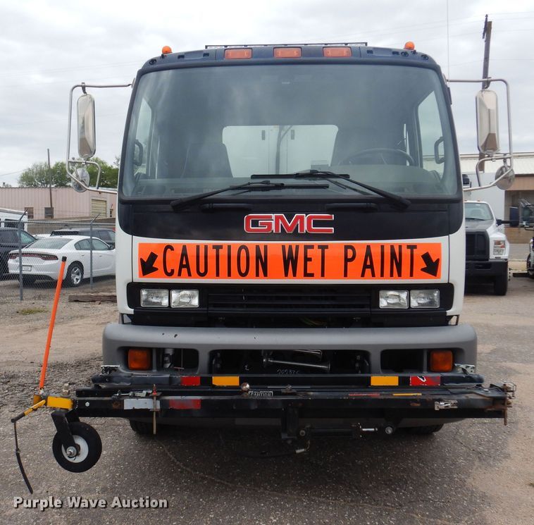 image for item NV9167 2005 GMC T8500 paint striper truck