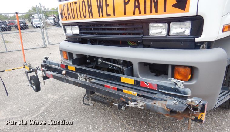 image for item NV9167 2005 GMC T8500 paint striper truck