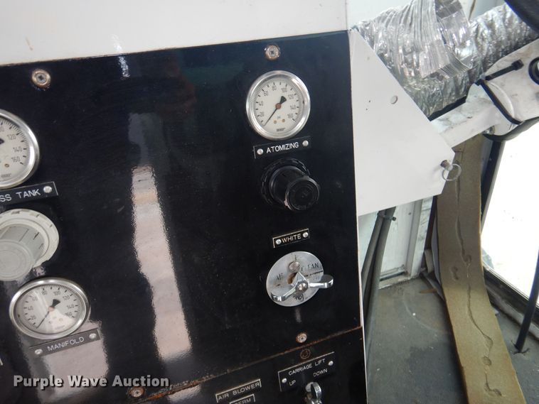 image for item NV9167 2005 GMC T8500 paint striper truck