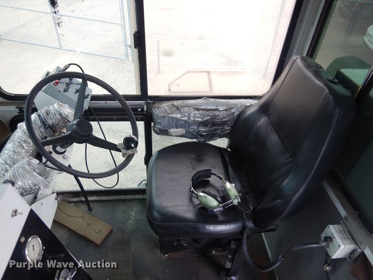 image for item NV9167 2005 GMC T8500 paint striper truck