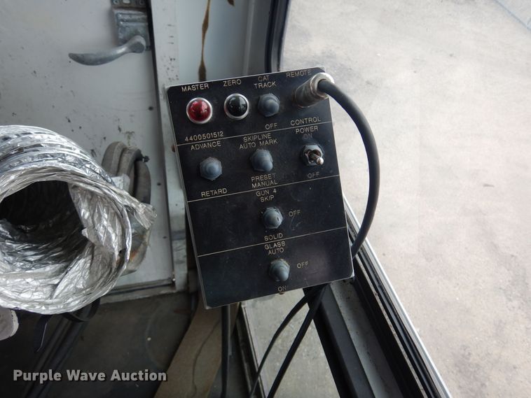 image for item NV9167 2005 GMC T8500 paint striper truck