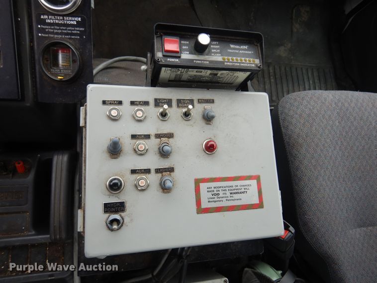 image for item NV9167 2005 GMC T8500 paint striper truck