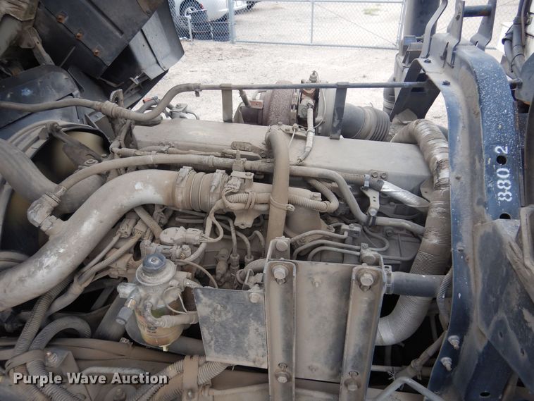 image for item NV9167 2005 GMC T8500 paint striper truck