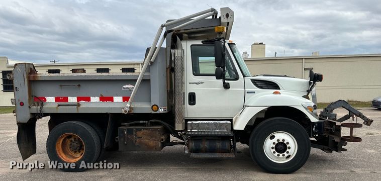 image for item NV9169 2008 International 7400 SFA dump truck