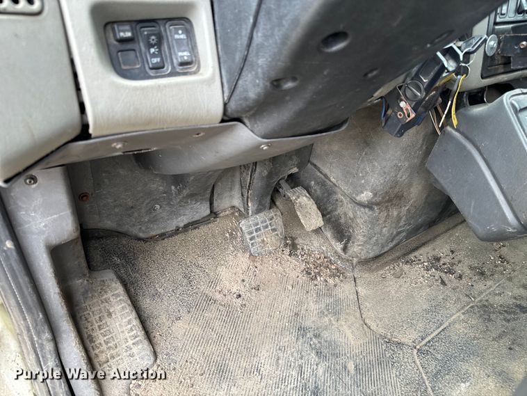 image for item NV9169 2008 International 7400 SFA dump truck