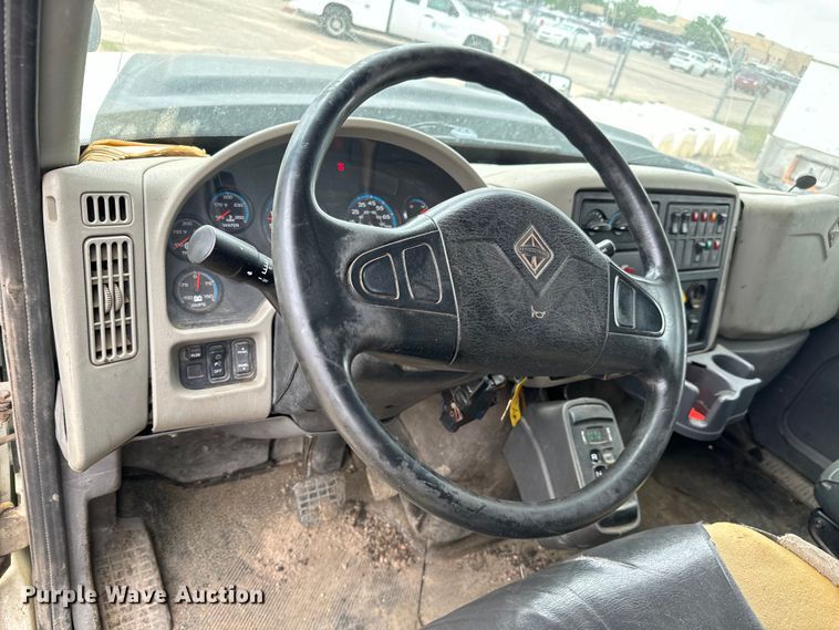 image for item NV9169 2008 International 7400 SFA dump truck