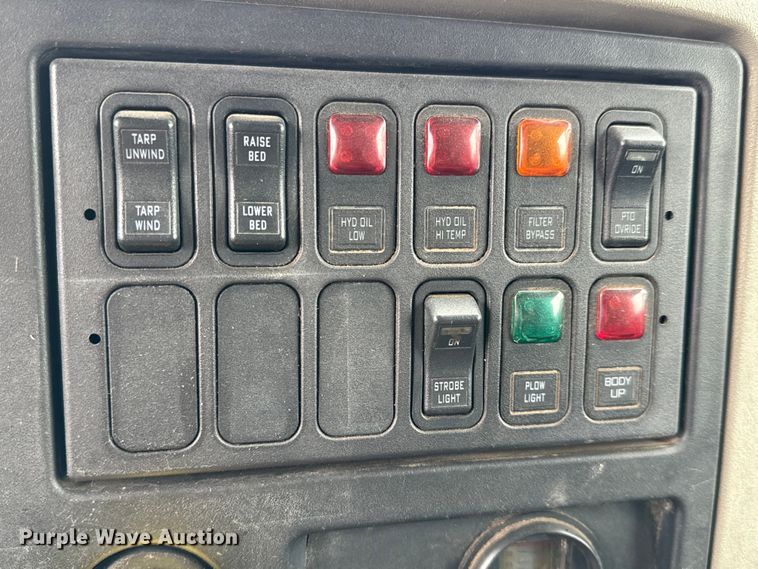 image for item NV9169 2008 International 7400 SFA dump truck