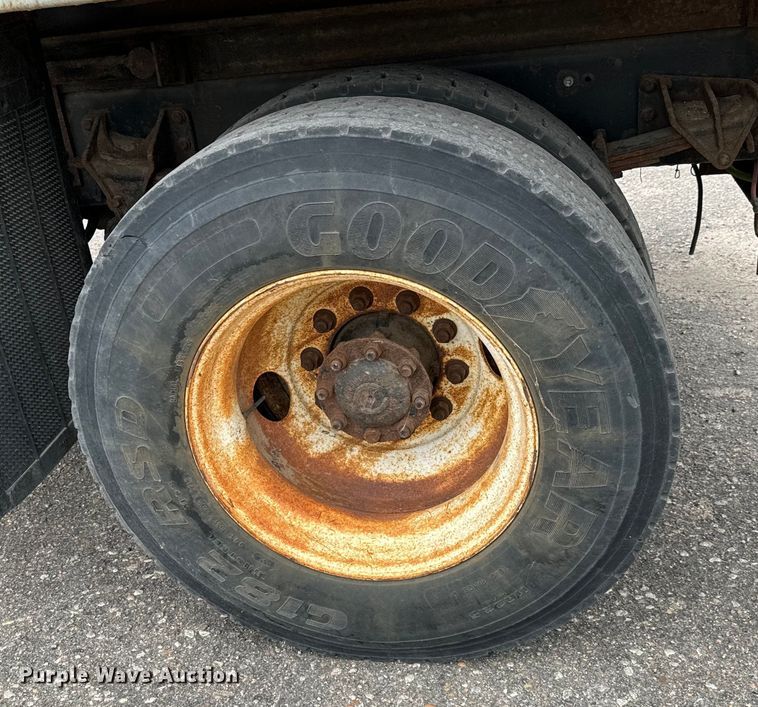 image for item NV9169 2008 International 7400 SFA dump truck