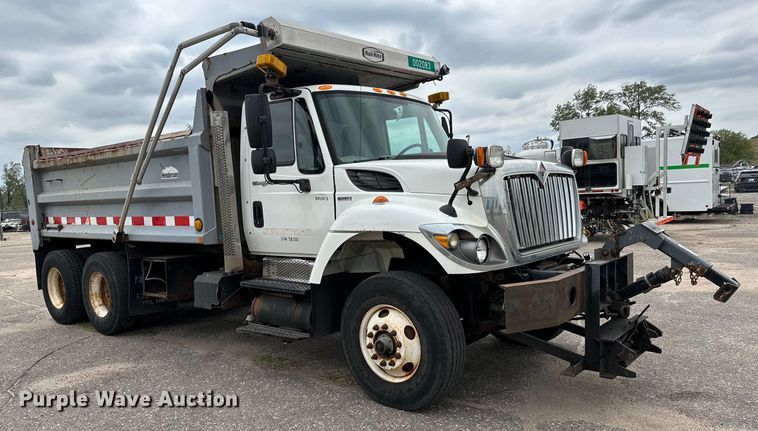 image for item NV9170 2010 International  7500 SFA dump truck