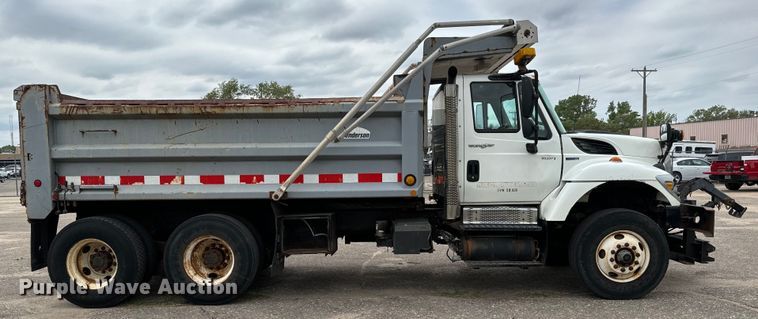 image for item NV9170 2010 International  7500 SFA dump truck