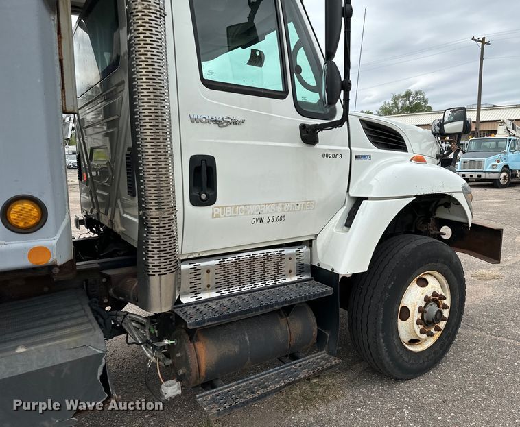 image for item NV9170 2010 International  7500 SFA dump truck