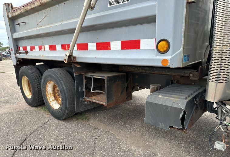 image for item NV9170 2010 International  7500 SFA dump truck