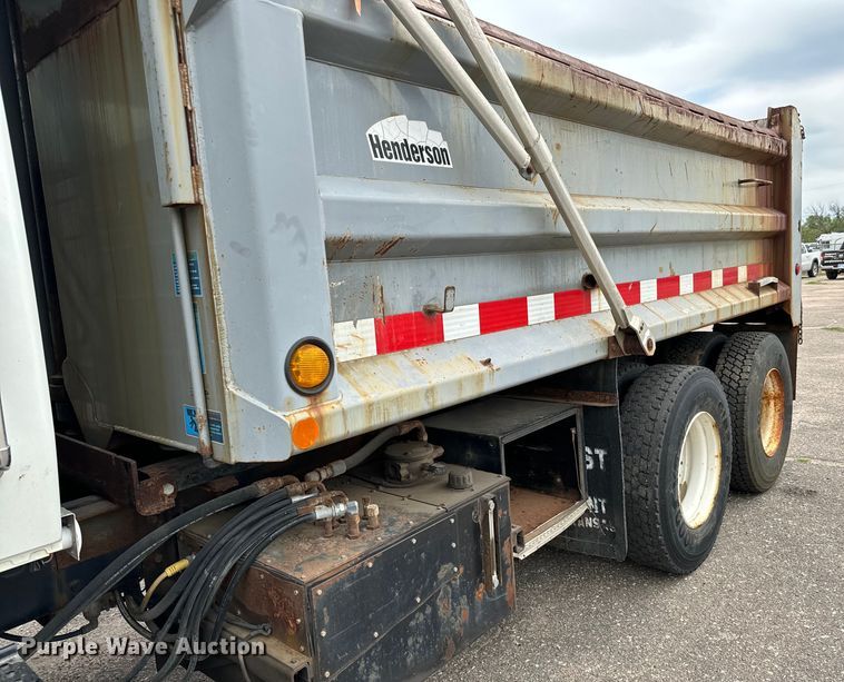 image for item NV9170 2010 International  7500 SFA dump truck