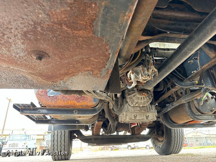 image for item NV9170 2010 International  7500 SFA dump truck