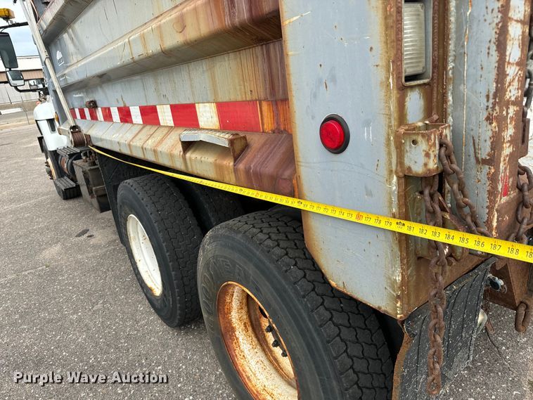 image for item NV9170 2010 International  7500 SFA dump truck