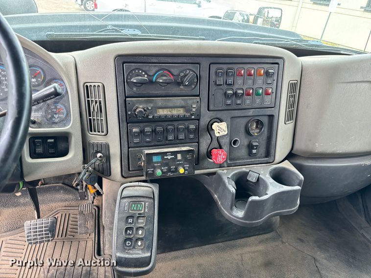 image for item NV9170 2010 International  7500 SFA dump truck