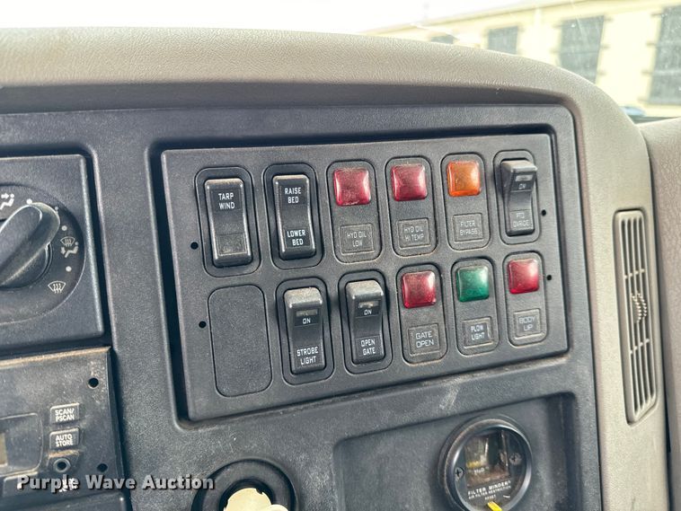 image for item NV9170 2010 International  7500 SFA dump truck