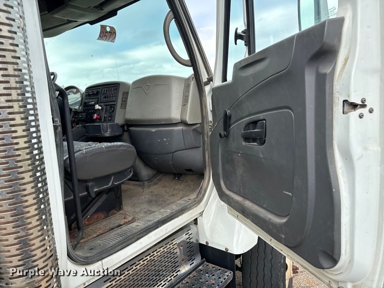 image for item NV9170 2010 International  7500 SFA dump truck