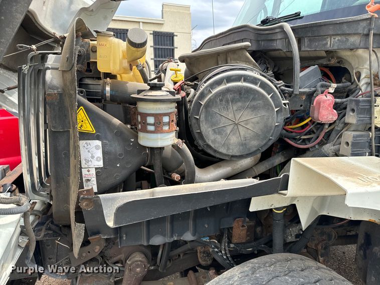 image for item NV9170 2010 International  7500 SFA dump truck