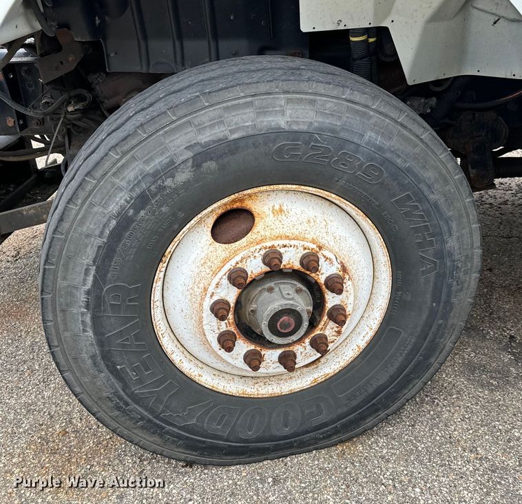 image for item NV9170 2010 International  7500 SFA dump truck