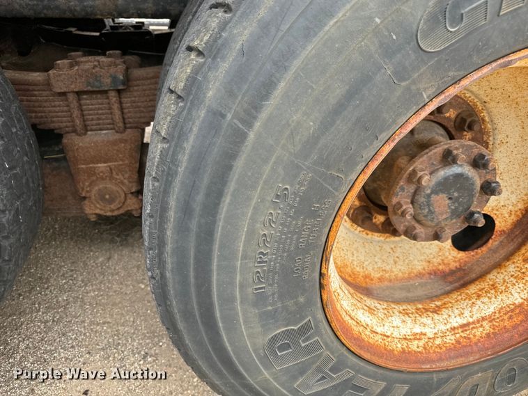 image for item NV9170 2010 International  7500 SFA dump truck