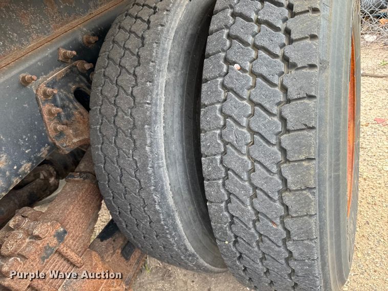 image for item NV9170 2010 International  7500 SFA dump truck