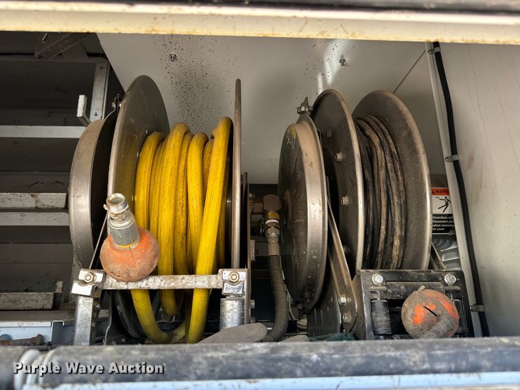 image for item NV9171 2017 Ford F750 Super Duty utility / service truck