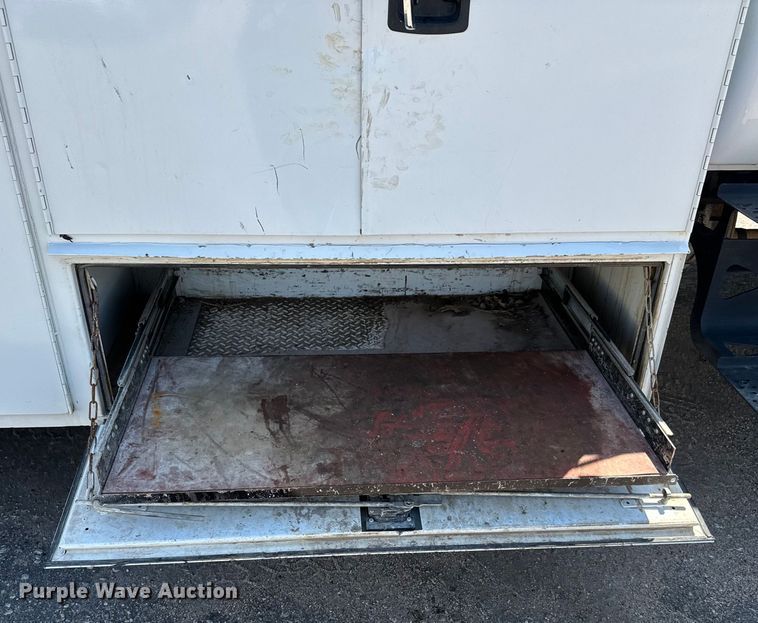 image for item NV9171 2017 Ford F750 Super Duty utility / service truck