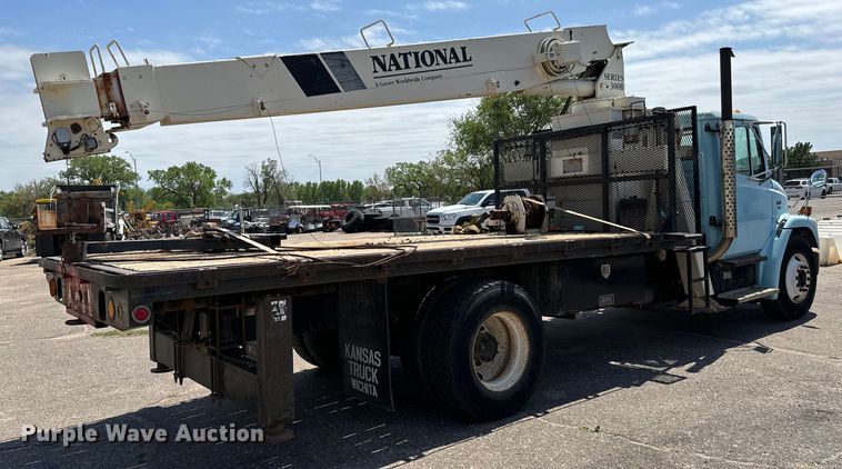 image for item NV9172 2001 Freightliner FL70 crane truck