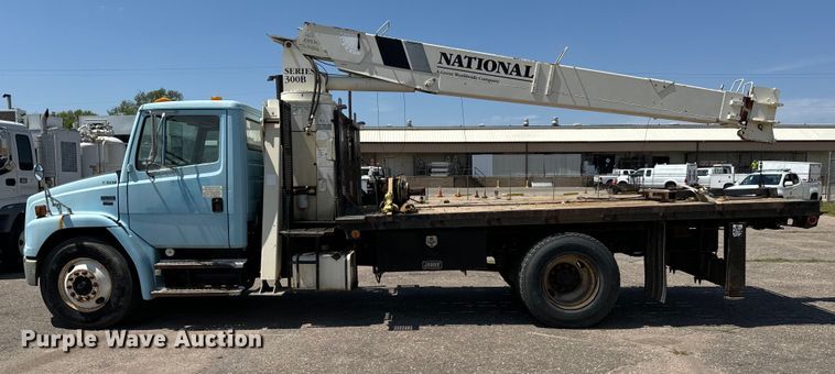 image for item NV9172 2001 Freightliner FL70 crane truck