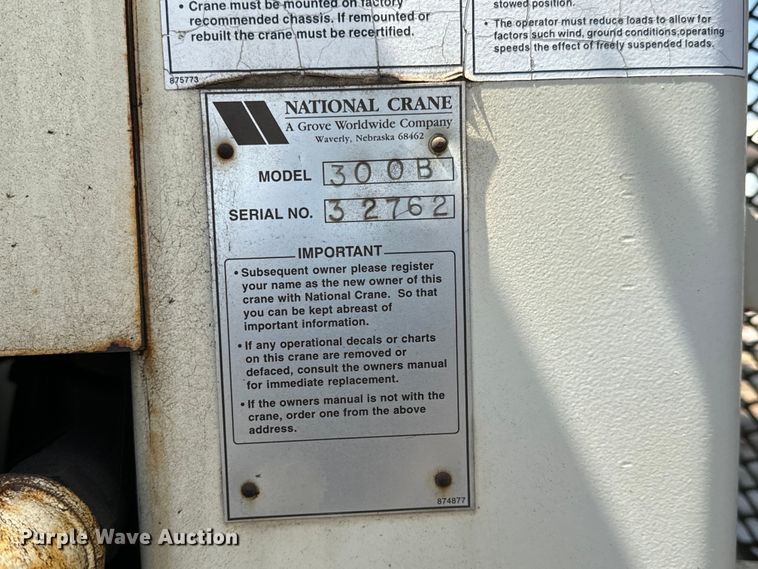 image for item NV9172 2001 Freightliner FL70 crane truck