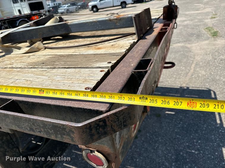 image for item NV9172 2001 Freightliner FL70 crane truck